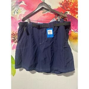 Women's Columbia Regular Fit 6" Sandy River UPF Lightweight Cargo Shorts Plus